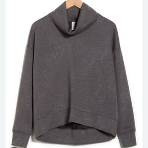 Balance Collection Gray Sweatshirt